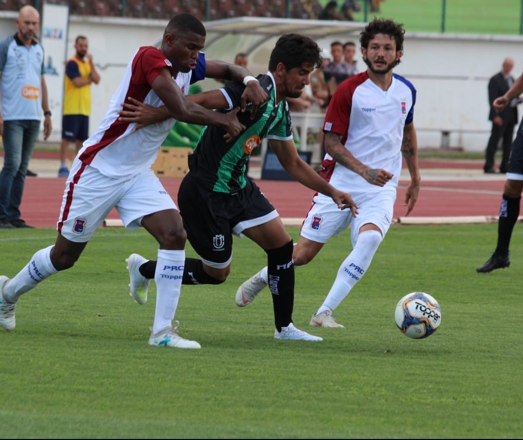 Maringá FC segue sem nenhuma vitória no Campeonato Paranaense
