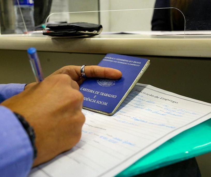 Agência do Trabalhador de Maringá tem 630 vagas abertas