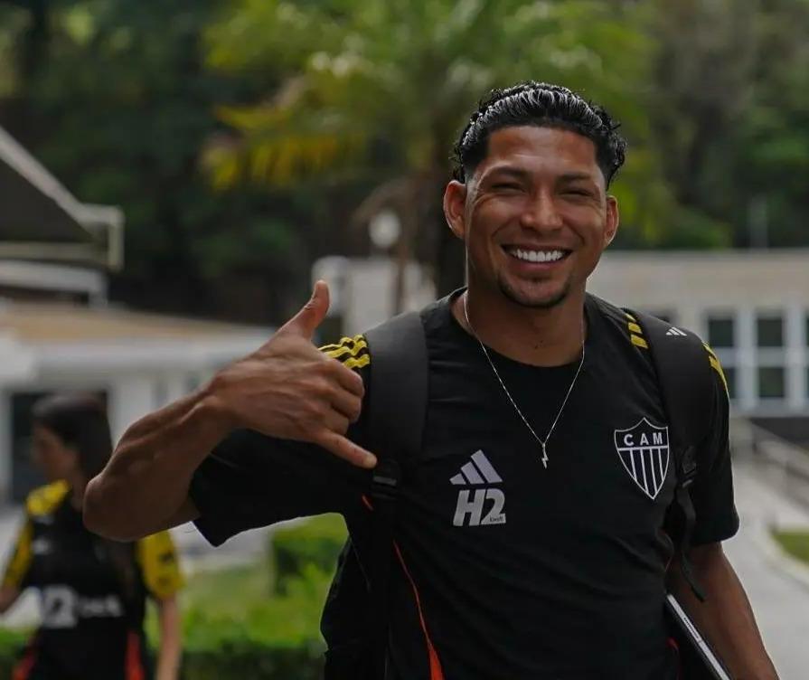 Atlético-MG chega a Maringá para o duelo pela Copa do Brasil