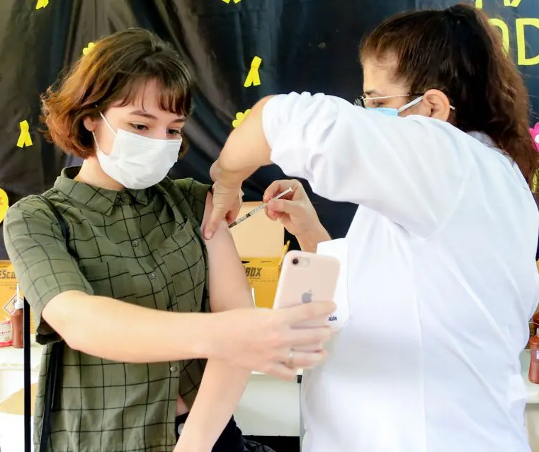 Maringá inicia vacinação de adolescentes de 12 a 17 anos com comorbidades nessa segunda-feira (27)