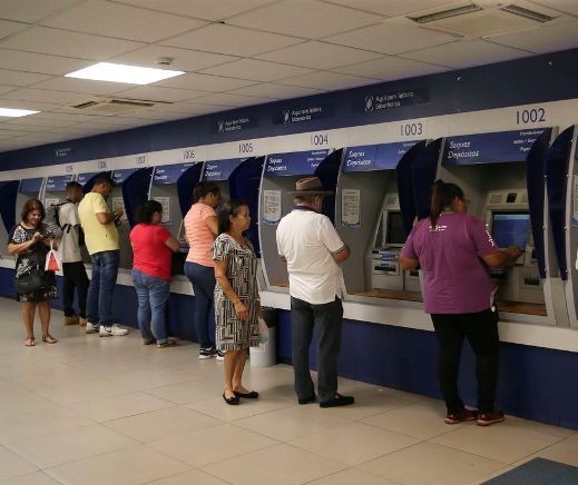 Bancos abrem nesta segunda-feira (30) e fecham terça-feira (31) e 1º de janeiro