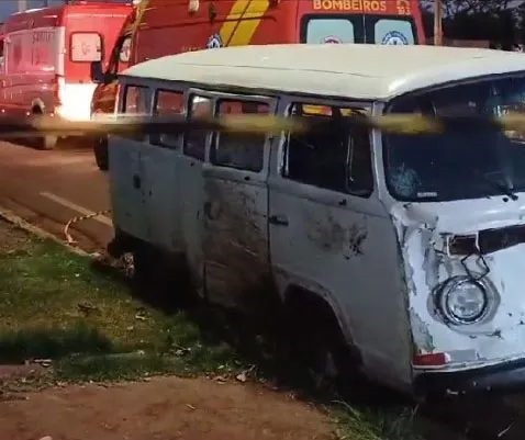 Motorista de Kombi que atropelou e matou crianças não estava sozinho no veículo, diz delegado