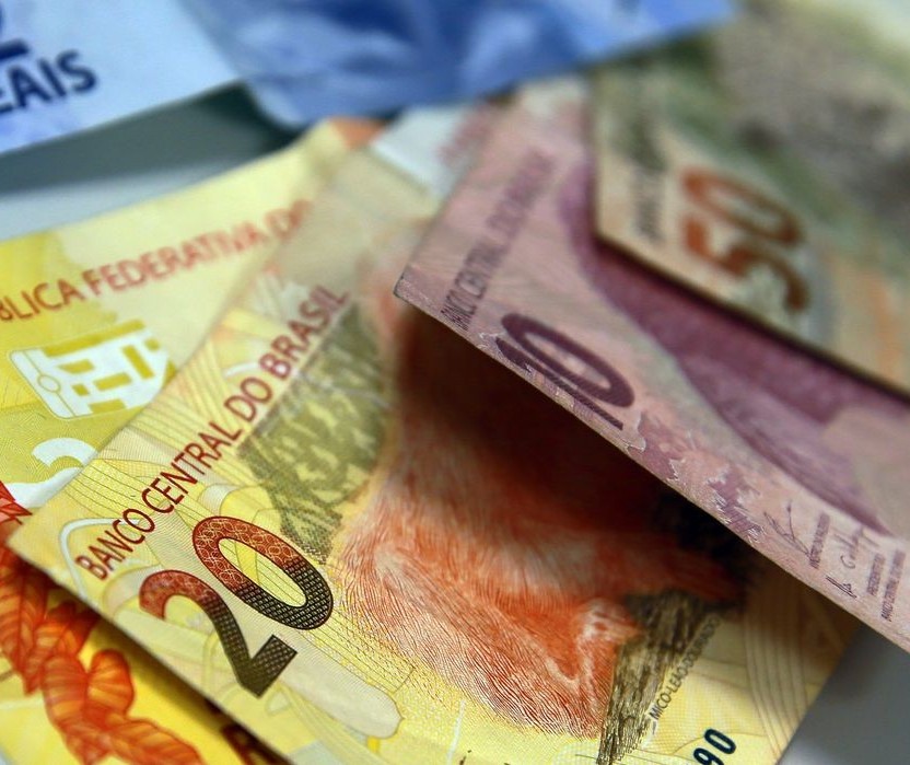 Desvalorização do real em 2020 só perde para moedas da Venezuela e da Zâmbia