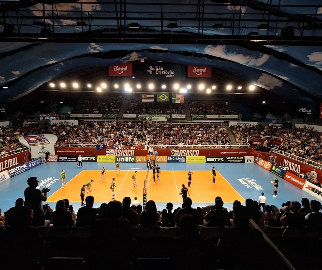 Unilife Maringá Vôlei estreia com vitória na Superliga