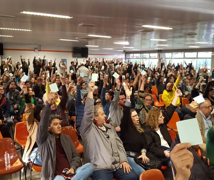 UEM: greve é mantida