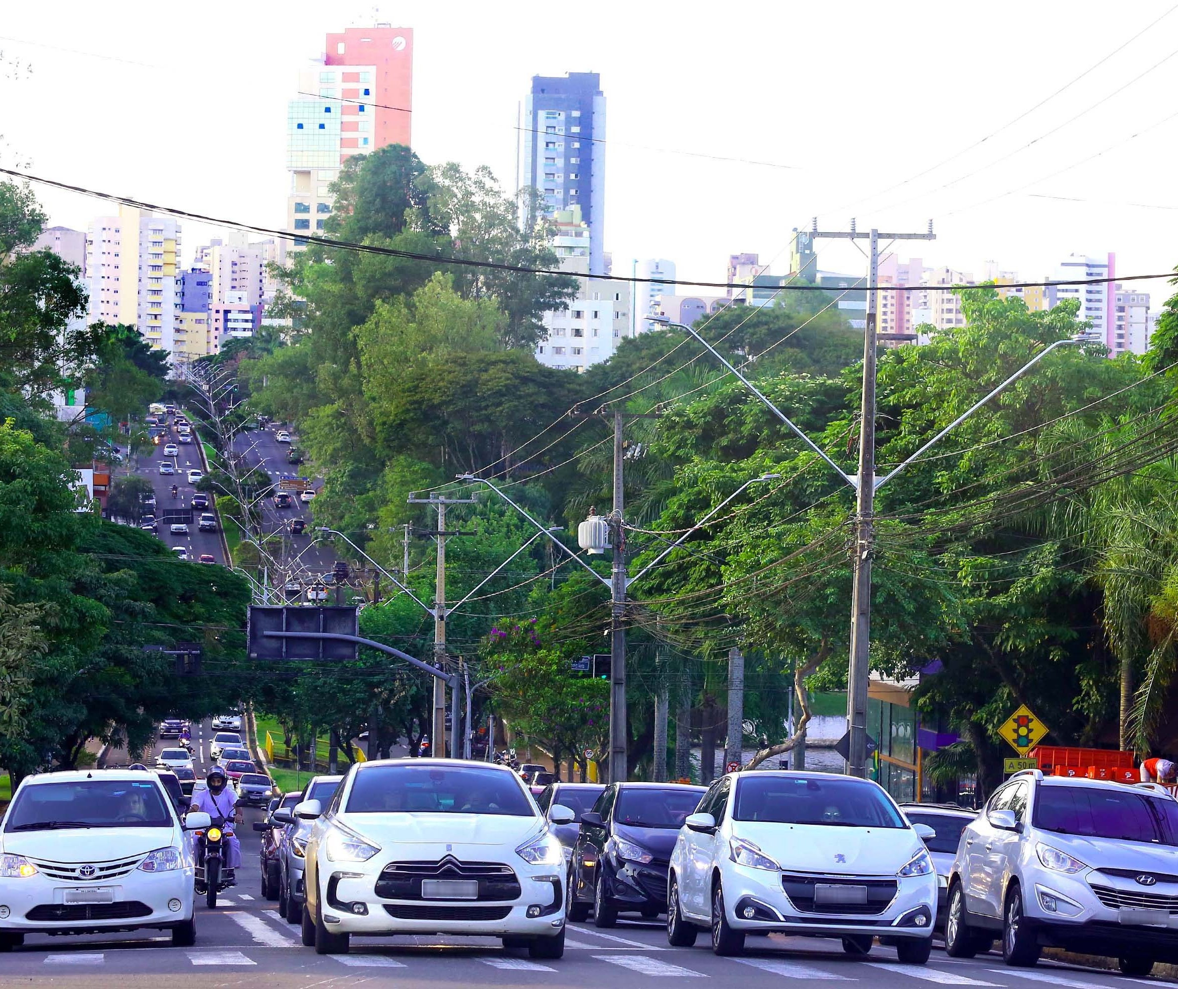 Guarda Municipal e PM não multam motoristas sem máscaras