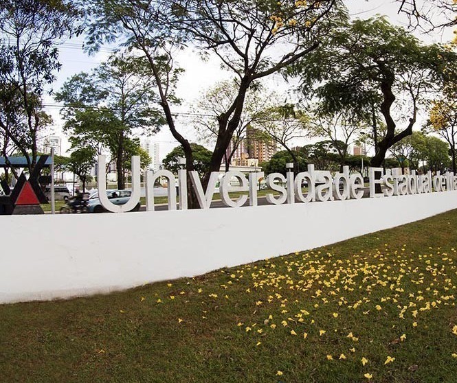 Greve na UEM é suspensa