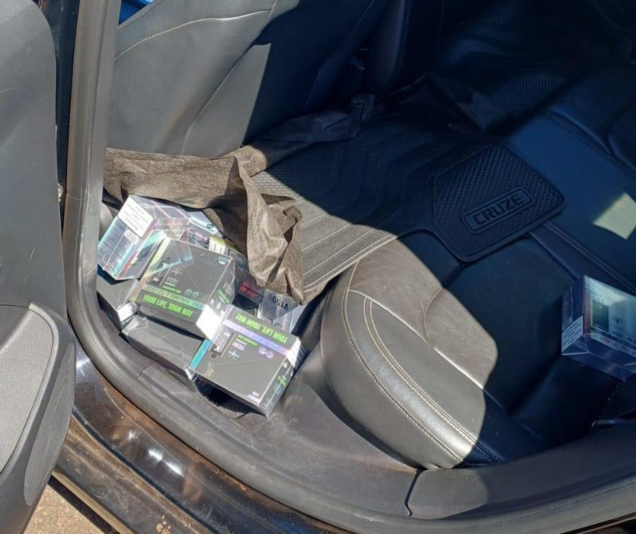 PRF apreende milhares de cigarros eletrônicos