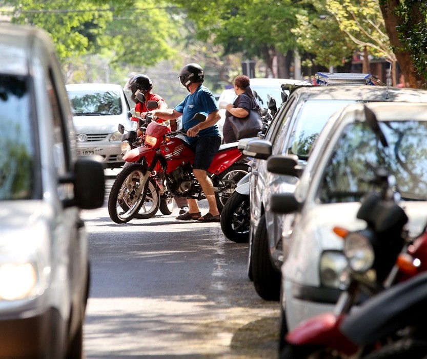 Motos facilitam a mobilidade, mas proporcionalmente aumentam o risco