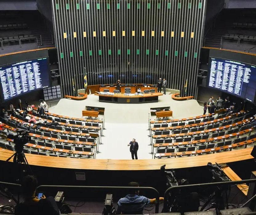 Câmara aprova projeto que amplia número de deputados federais
