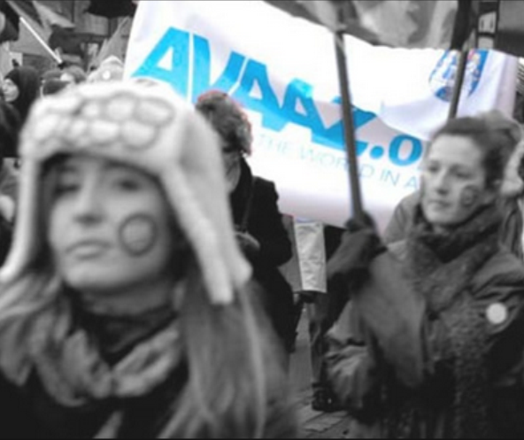 Conheça o trabalho da AVAAZ, a comunidade de mobilização online