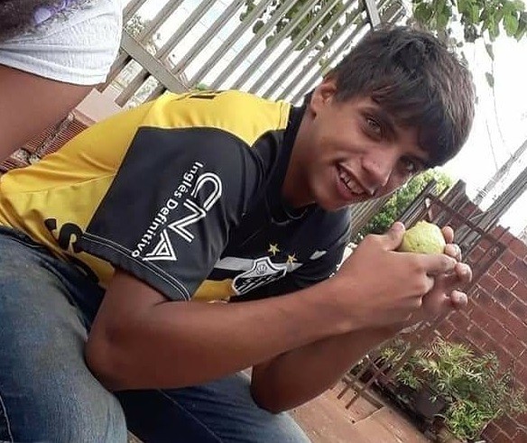 Corpo encontrado em poço é de jovem especial desaparecido, diz polícia