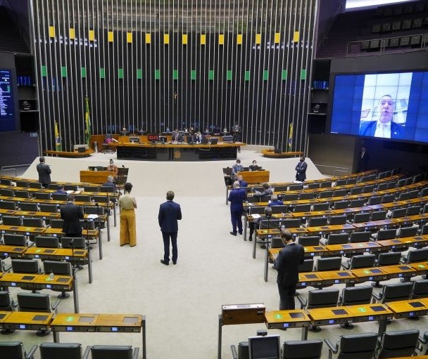 Câmara dos Deputados aprova projeto que dá apoio ao setor de eventos e turismo na pandemia