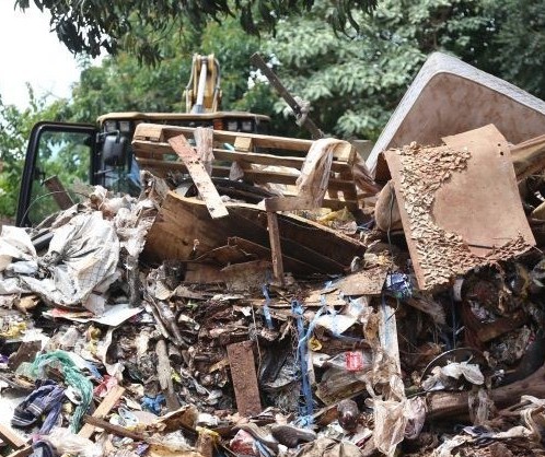 Maringá monitora 60 pontos de descarte irregular de lixo