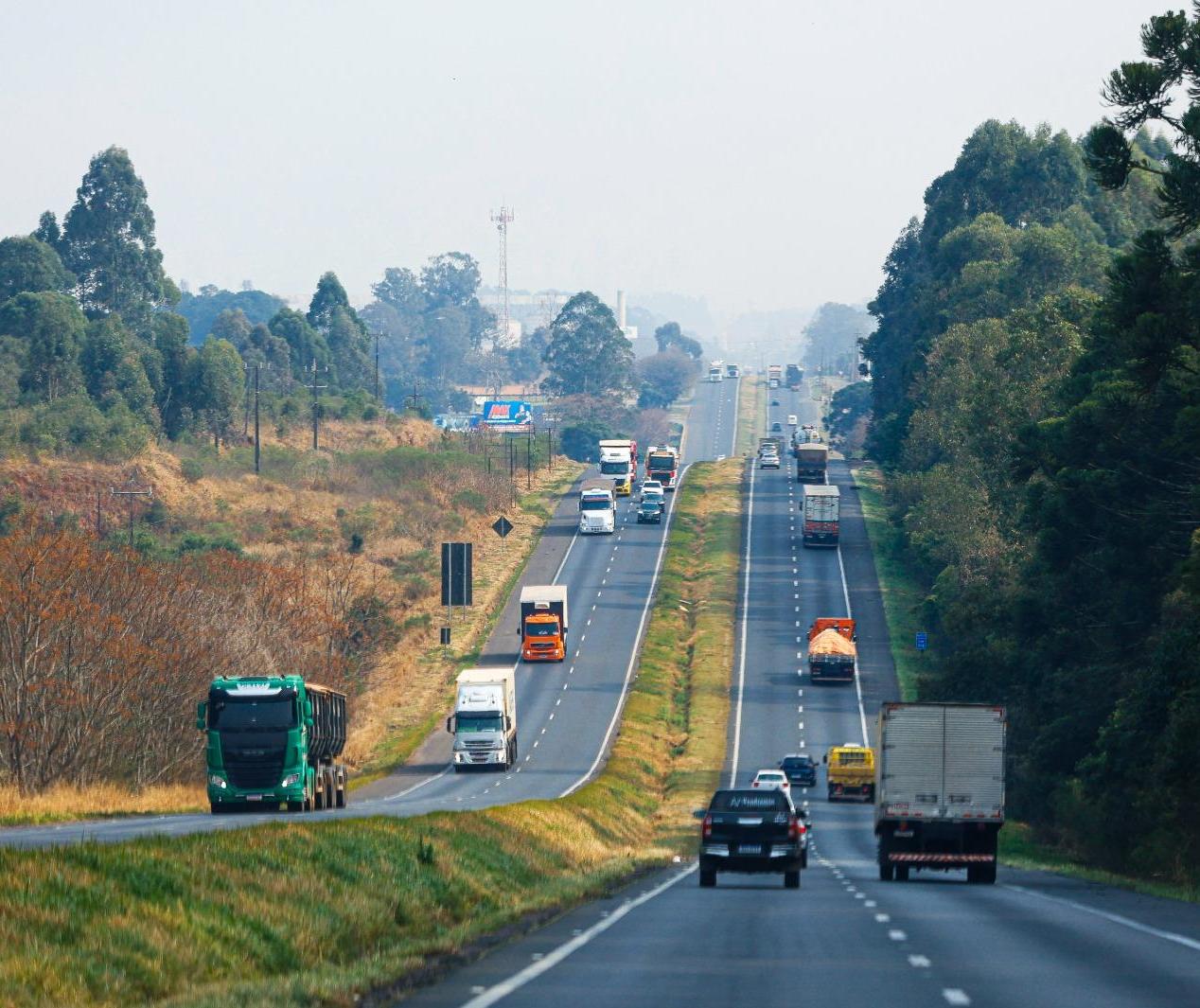 Pedágio começa a ser cobrado em rodovias do Paraná nesse sábado (28)