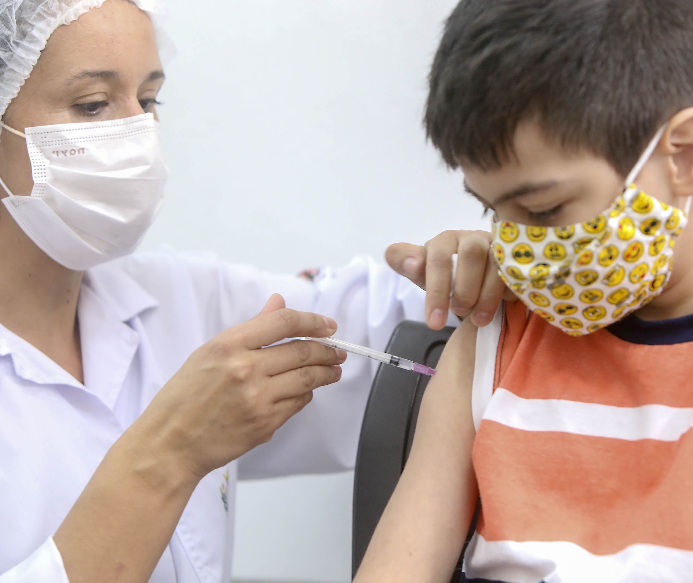 Pais vão poder escolher qual vacina contra o coronavírus o filho vai tomar em Londrina