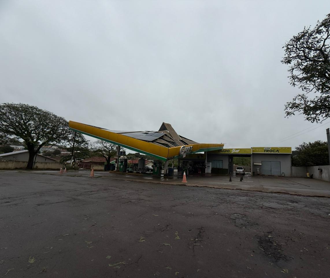 Mais de duas mil casas são danificadas por granizo em Barbosa Ferraz