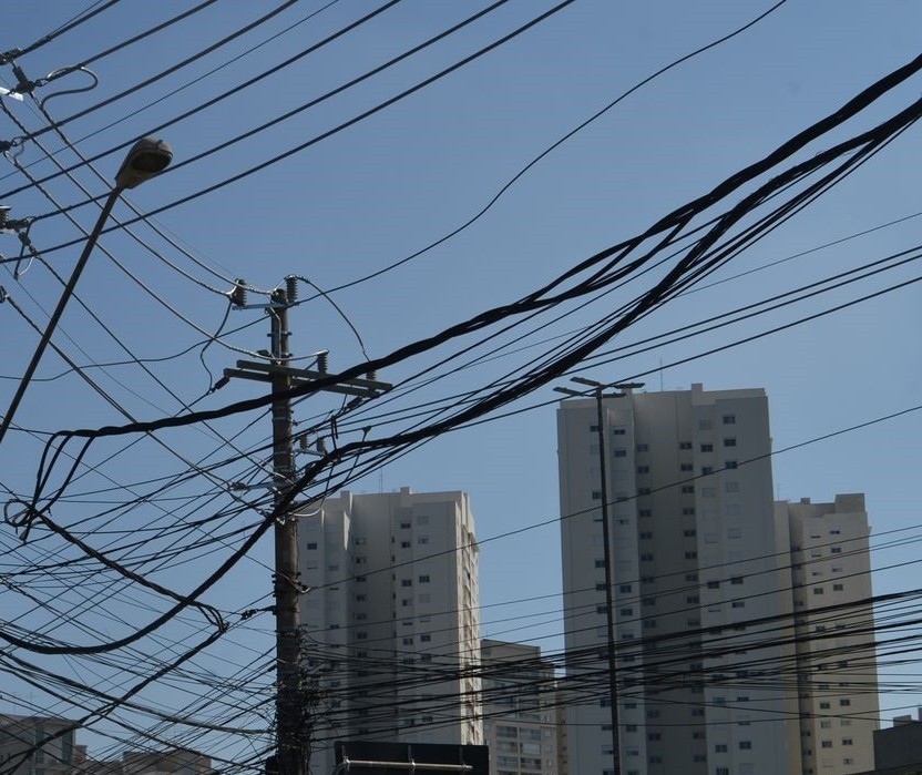 Dezenas de cidades foram afetadas por corte de carga de energia, diz Copel