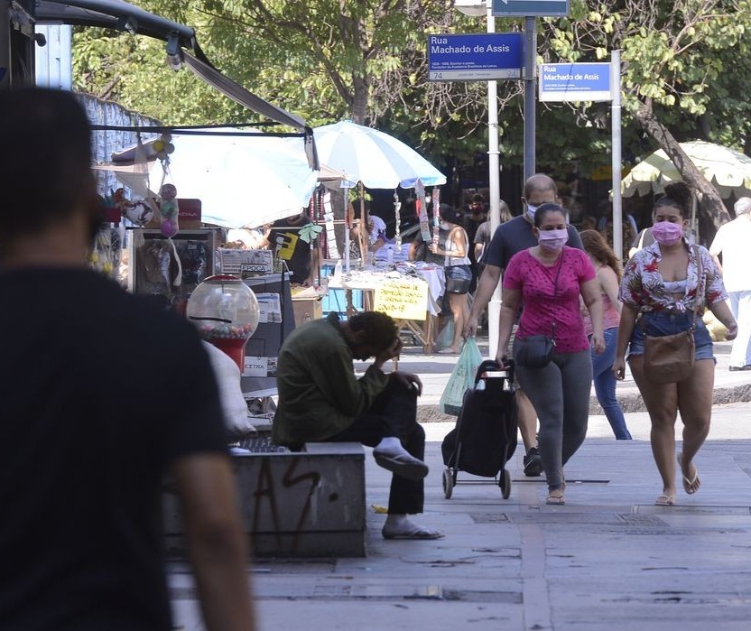 Pesquisa aponta que população relaxou medidas de prevenção