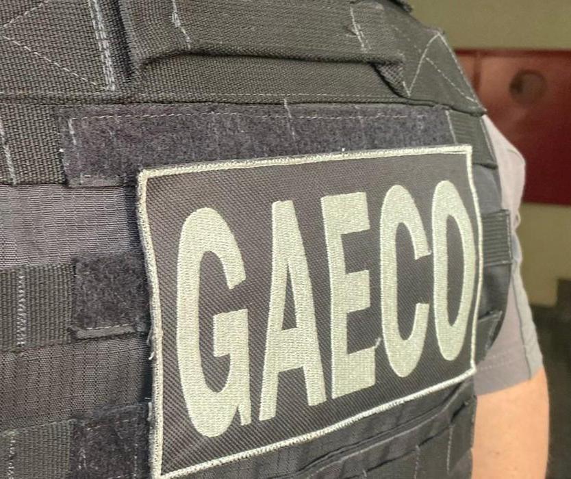 Gaeco fecha autoescola clandestina e prende médico em Sarandi