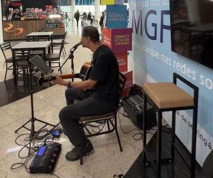 Festival de Música espalha melodias e letras por Maringá