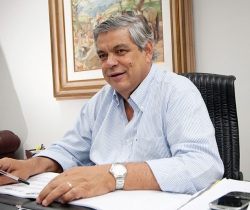 Ágide Meneguette é reeleito como presidente da Faep