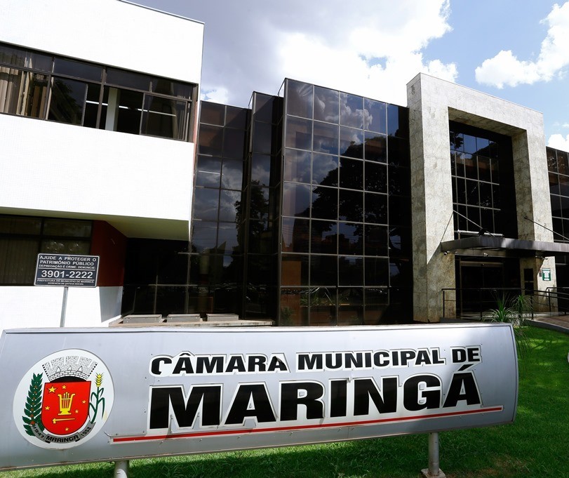  TCE dá parecer contrário a 13º e férias para vereadores de Maringá nesta legislatura