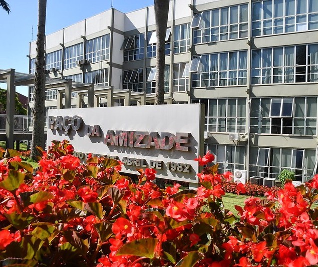 Concurso da Prefeitura de Umuarama oferece vagas para professor