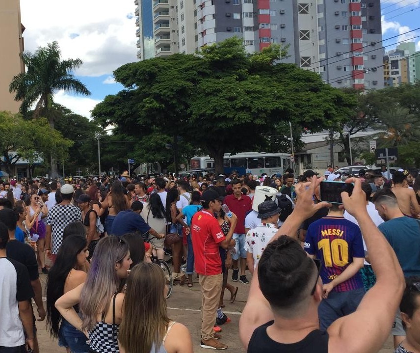 Mesmo sem prefeitura e bloco, foliões fazem a festa em Maringá
