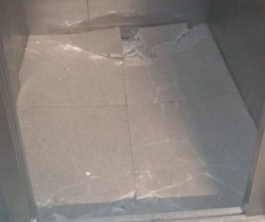 Elevador despenca em uma loja em Maringá