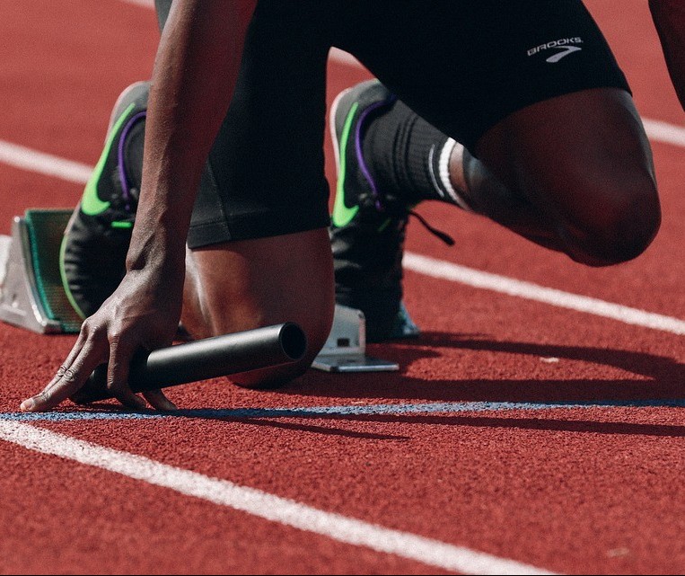 Atletas buscam índice para o Brasileiro de Atletismo em Maringá