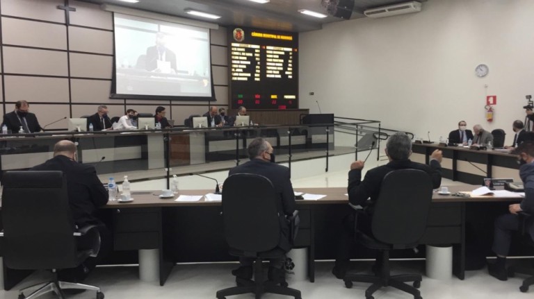 Vereador quer saber se rede municipal recebeu alunos da rede privada