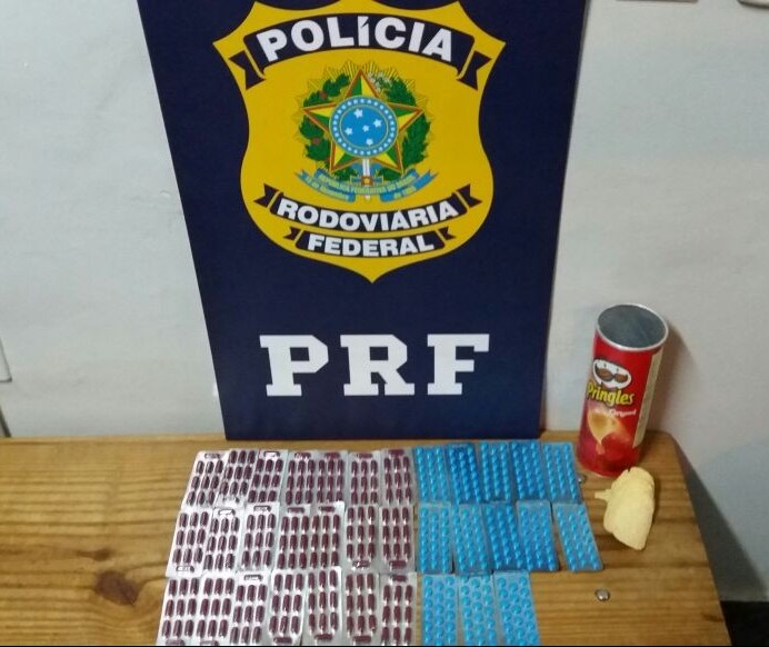 PRF apreende remédios contrabandeados do Paraguai em Marialva