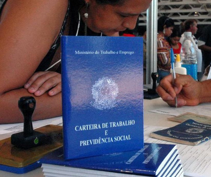 Confira as vagas de emprego em Maringá nessa segunda-feira (4)