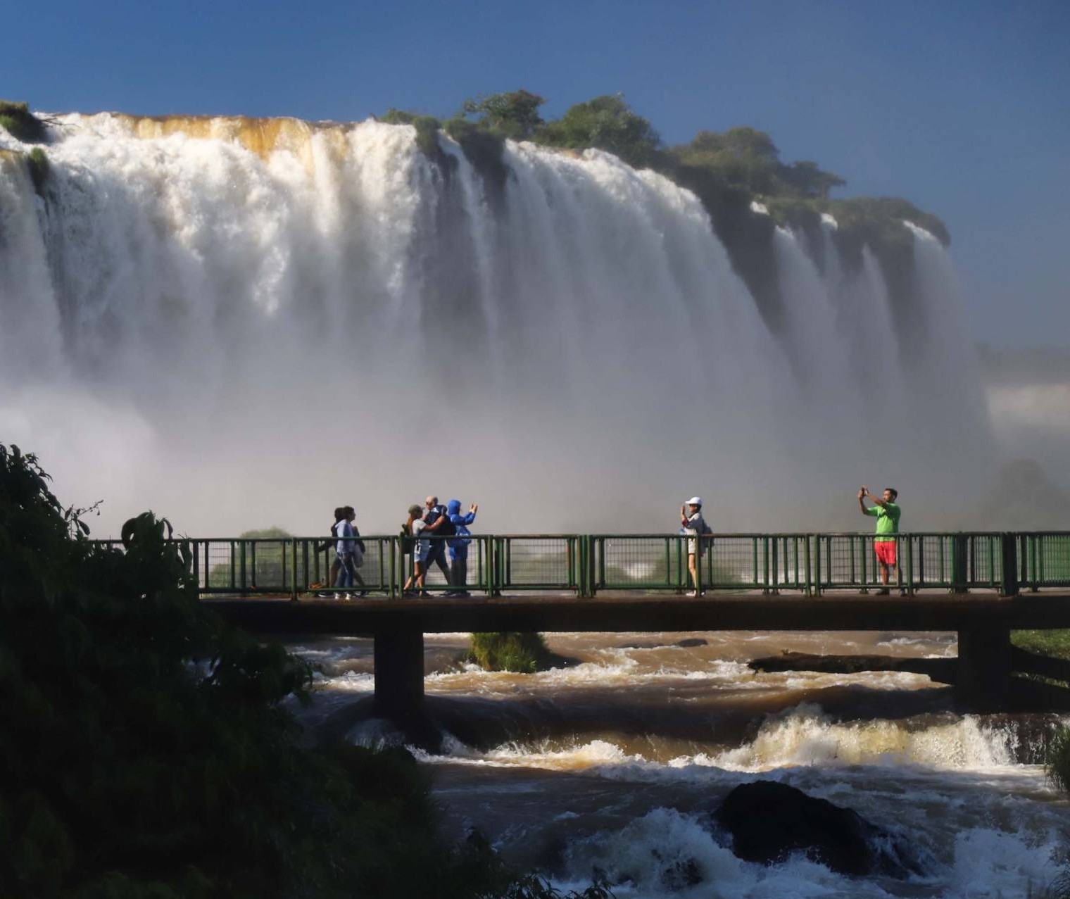 Setor de turismo mostra recuperação com ocupação da hotelaria em Foz do Iguaçu