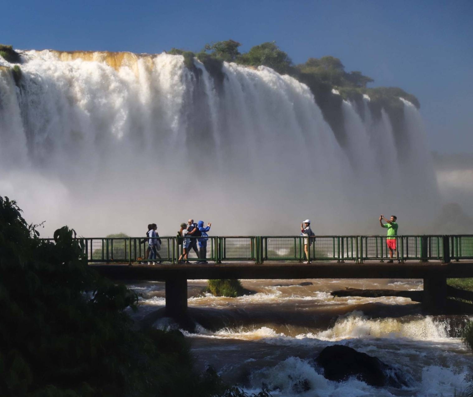 Setor de turismo mostra recuperação com ocupação da hotelaria em Foz do Iguaçu