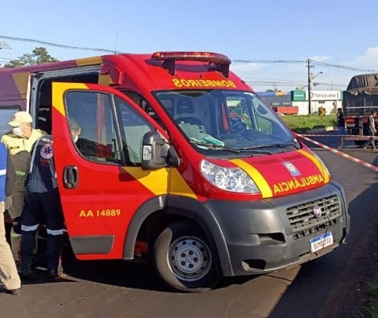 Acidente na PR-317, em Maringá, deixa duas pessoas feridas; uma foi socorrida em estado grave