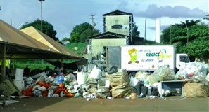 Coleta seletiva está parada em Maringá dizem cooperativas de recicláveis