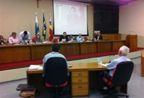 Representantes da TCCC e da Prefeitura são interrogados pela CPI do Transporte Coletivo de Maringá