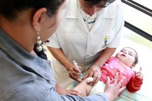 Meta de vacinação contra a gripe das crianças e gestantes ainda não foi atingida em Maringá