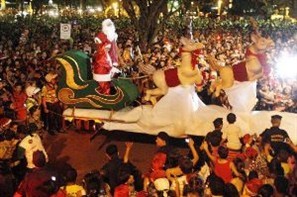 Papai Noel chega a Maringá nesta quinta-feira