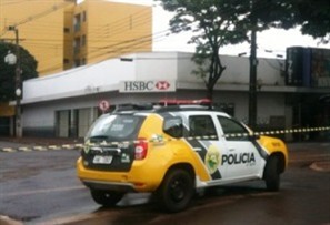 Equipe do esquadrão antibombas de Curitiba está na agência Bancária em Sarandi