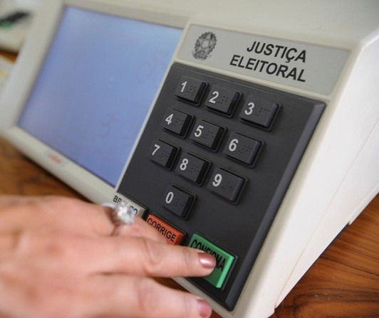 Divulgada nova pesquisa de intenção de voto para o Governo do Paraná