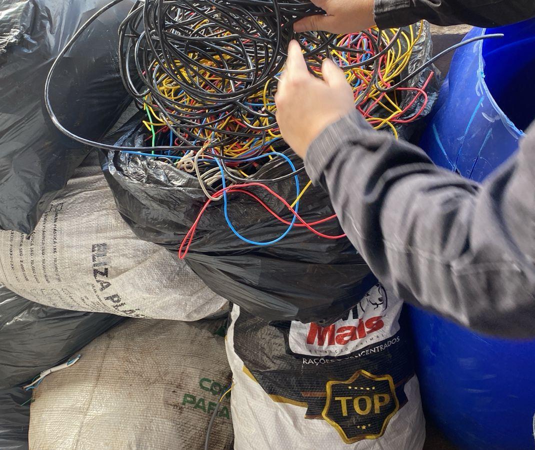 Operação apreende meia tonelada de produtos recicláveis