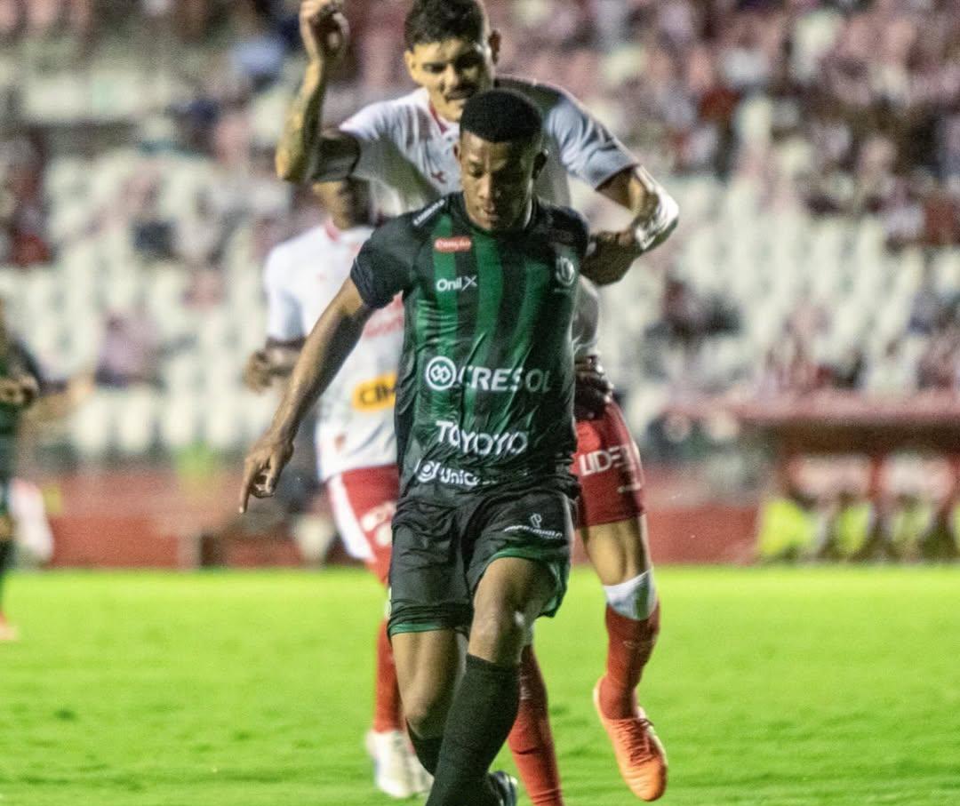 Maringá perde para o Náutico por 2 a 1