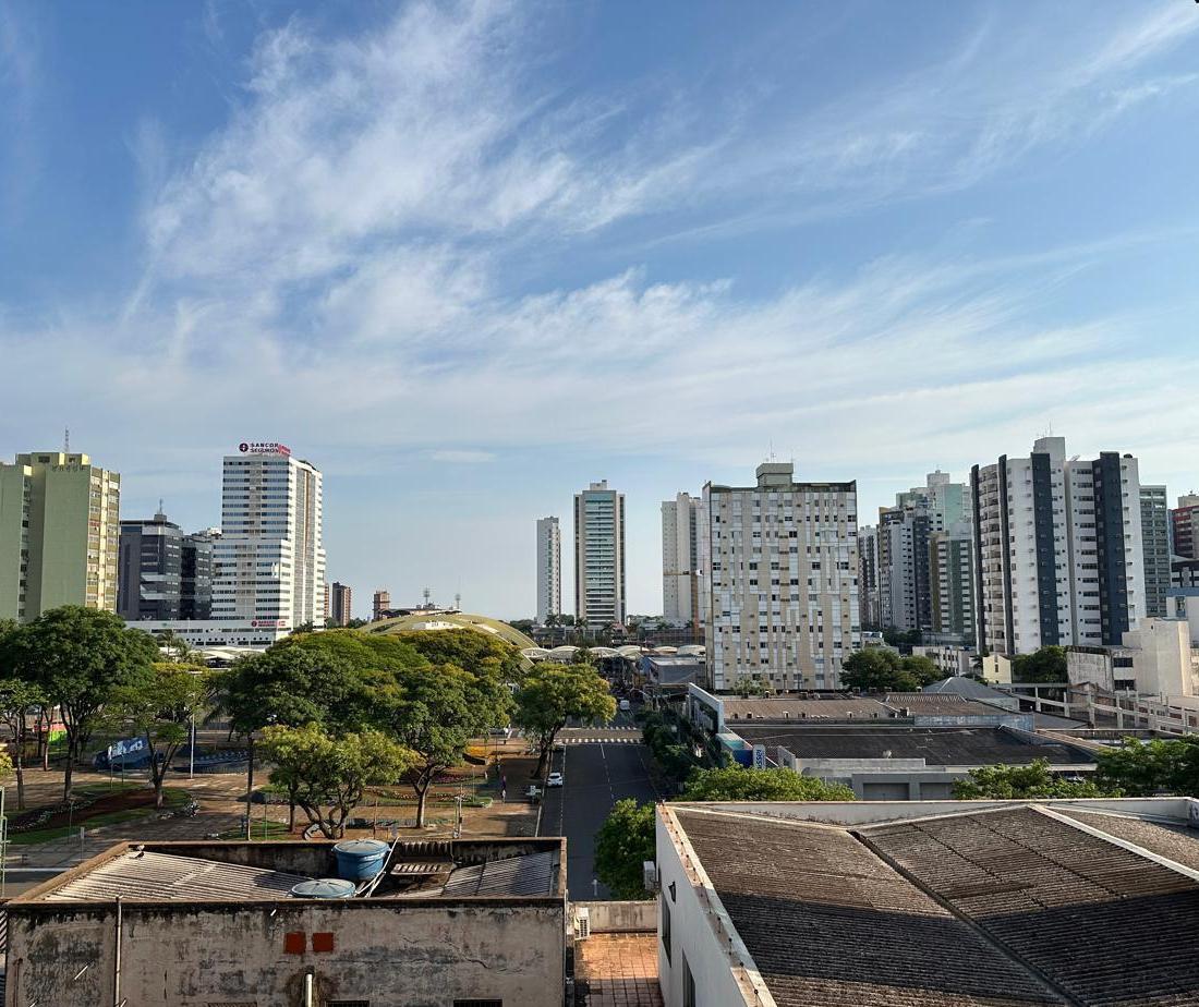 Com chuva prevista, tempo segue abafado em Maringá nesta quarta (18)