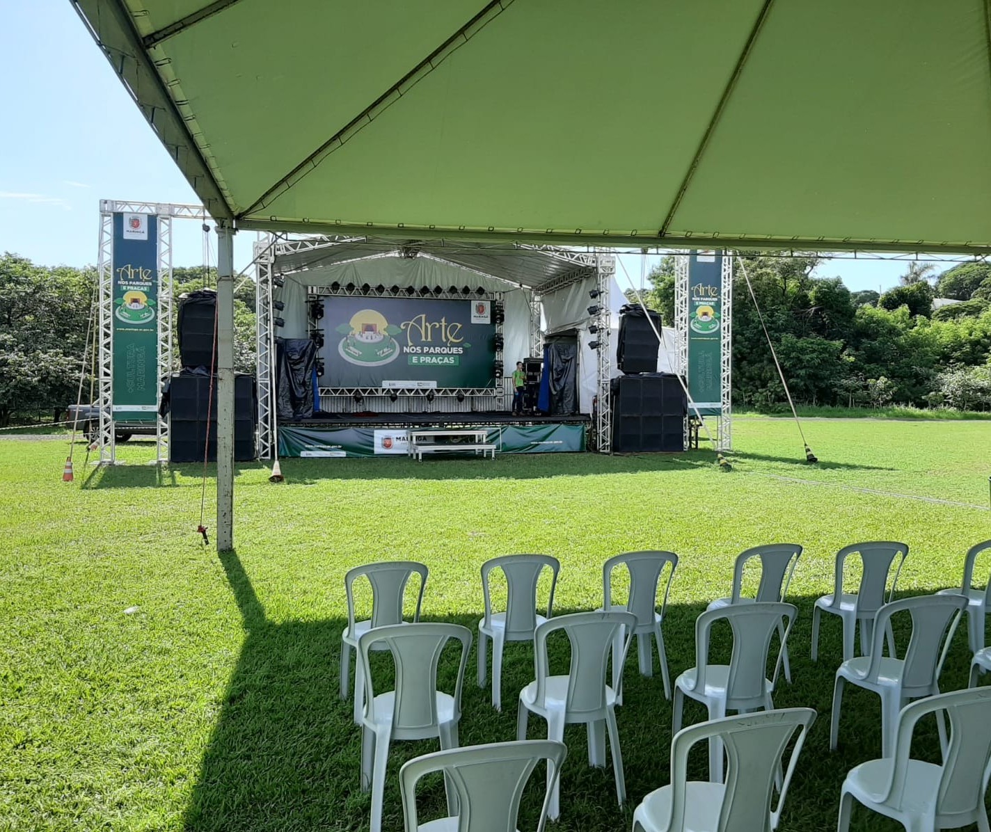 Projeto "Arte nas Praças e Parques" realiza apresentações no Parque Alfredo Nyffeler