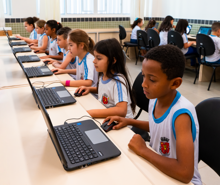 Ideb das escolas municipais de Maringá cai 0.7 ponto
