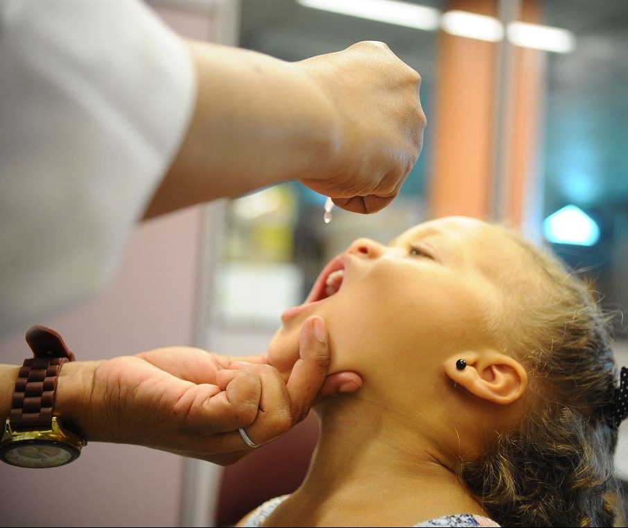 Campanha de vacinação contra sarampo e pólio atinge 50% do alvo 
