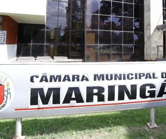 Câmara de Maringá vota projeto que permite terceirização da iluminação pública.